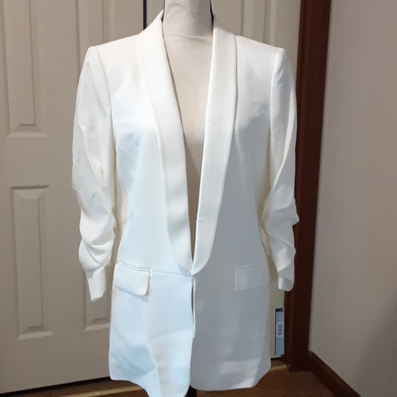 Tahari Jackets & Blazers - Tahari Blazer